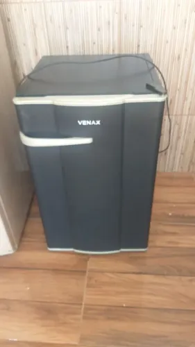 Frigobar VENAX 82L preto
