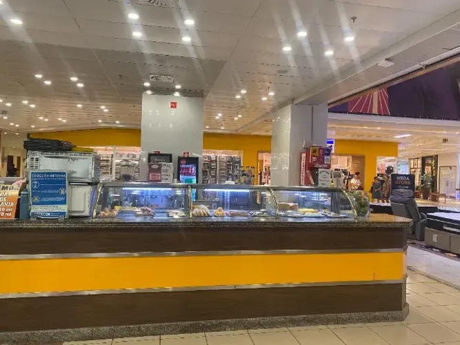 VAGA PARA ATENDENTE DE CAFETERIA