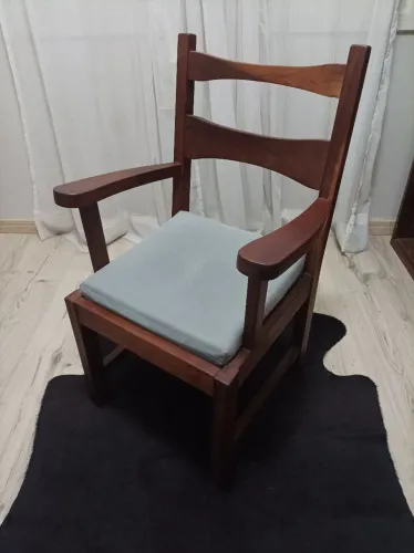Cadeira de encosto