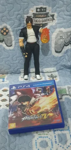 BONECO FIGURA DE AÇÃO NA CAIXA KING OF FIGHTER COM JOGO PS4 INCLUSO
