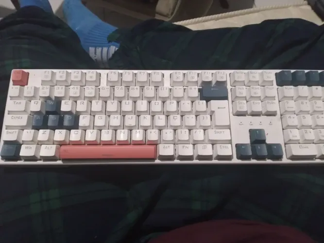 Teclado Red Dragon Wired 108 keys mechanical Trundle