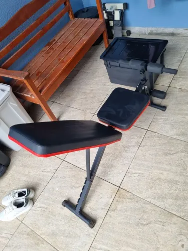Conjunto de musculação - Banco de exercícios + pesos 22 quilos