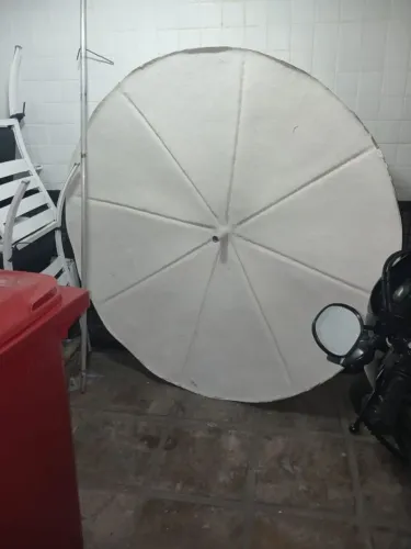 Mesa guarda com guarda sol 