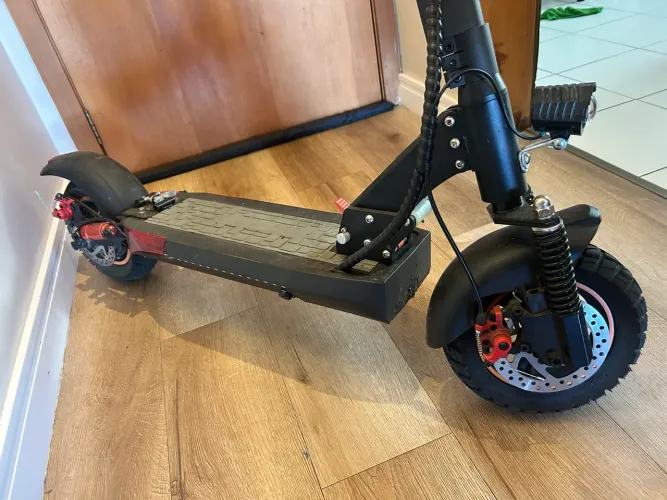 PATINETE ELÉTRICO P10 COM BANCO - CONFORTO, ECONOMIA E PRATICIDADE!