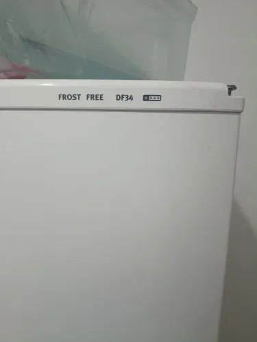 Geladeira usada Elextrolux DF34 Frost Free
