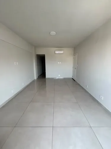 Alugo apartamento com 3 quartos Duque de Caxias