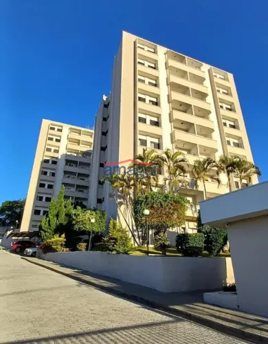 Apartamento para alugar com 2 quartos no Residencial Pacaembu - Jacareí