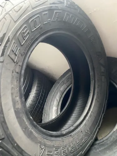 Pneu 235/70/16