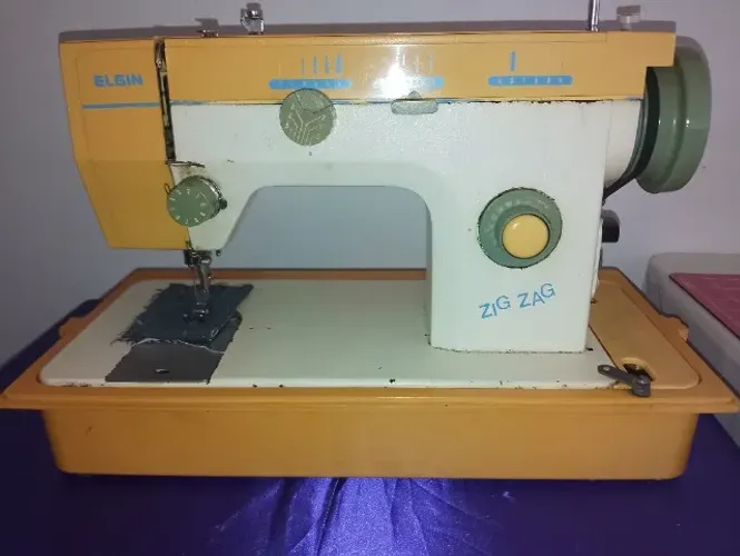 Máquina de Costura Doméstica Elgin Zigzag - Forte, Antiga e Muito Durável!