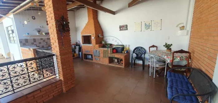 Casa de Alto Padrão à Venda na Vila Independência