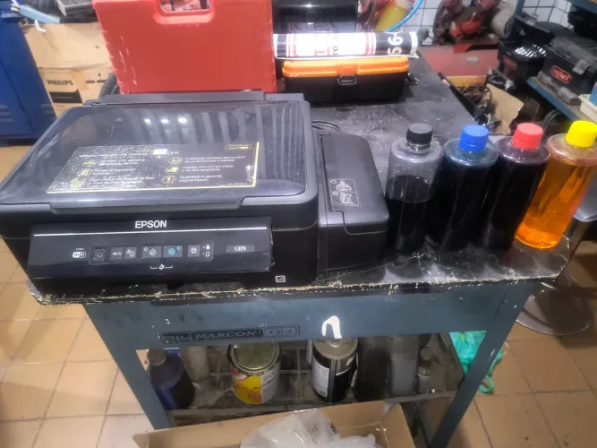 Vendo 1 impressora jato de tinta Epson L375 com 4 refil de tintas