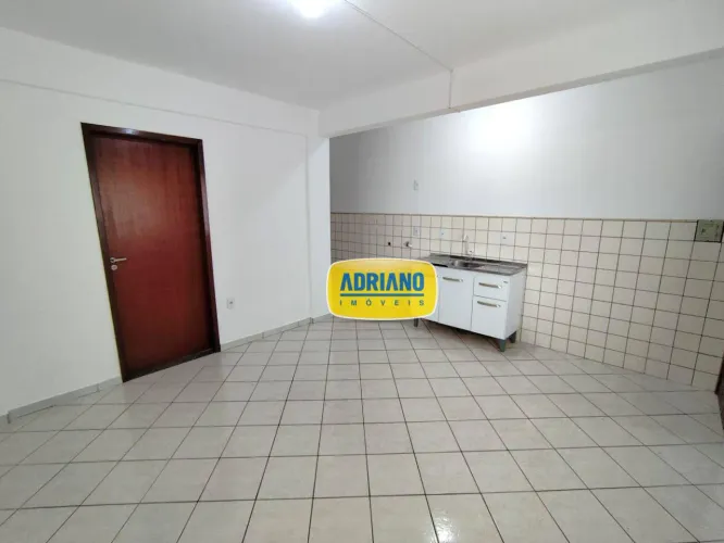 Apartamento com 1 dormitório para alugar, 35 m² por R$ 1.622,94/mês - Capoeiras - Florianó