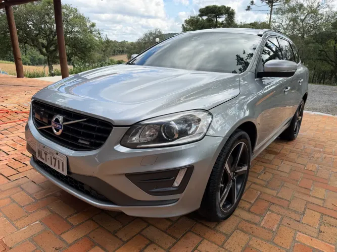 Volvo XC 60 R-design 3.0 304cv AWD 5P 2014