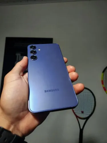 Galaxy S24 plus Samsung