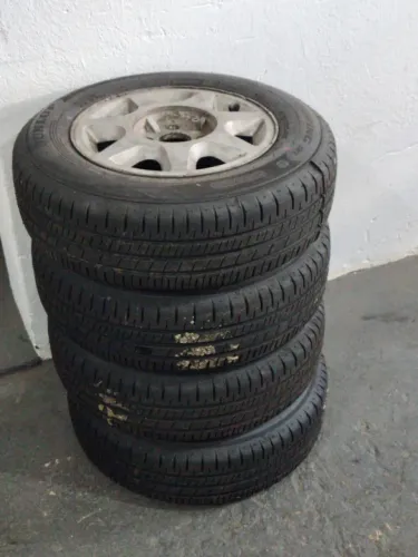 Kit rodas e pneu aro 13 novo