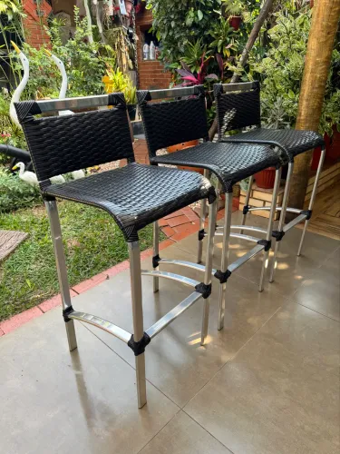 3 Banquetas Altas