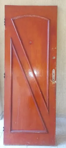 PORTA MOLDURADA 2.06X0.78 APENAS $ 120