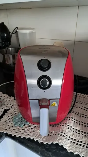 Air Fryer Britânia 3,2L Antiaderente 1300W BFR01VI - 127V (COM DEFEITO)