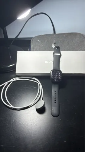 APPLE WATCH S10 PRETO BRILHANTE 42mm 98% de BATERIA