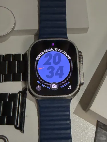 Apple Watch Ultra 49mm Titânio - Pulseira Oceano