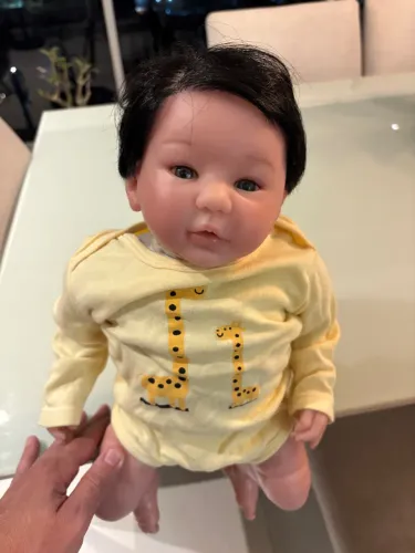 Bebê Reborn realista menino.