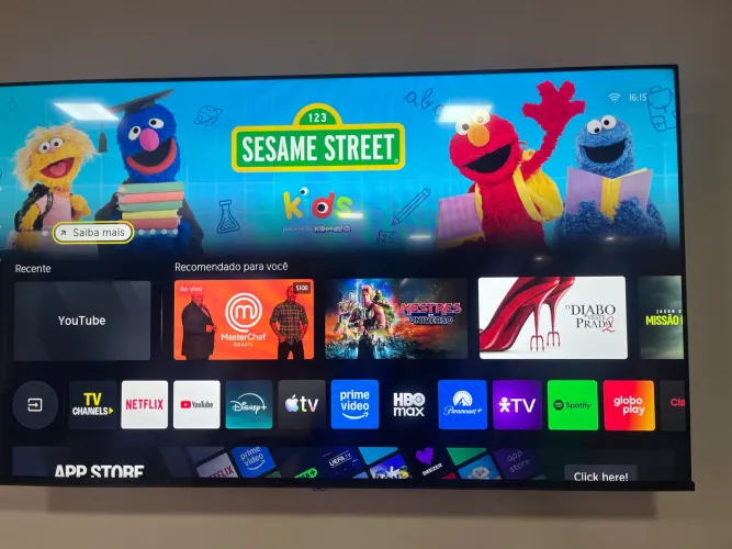 Tv Dled Hisense Toshiba 60 polegadas 4k bordas infinitas novinha