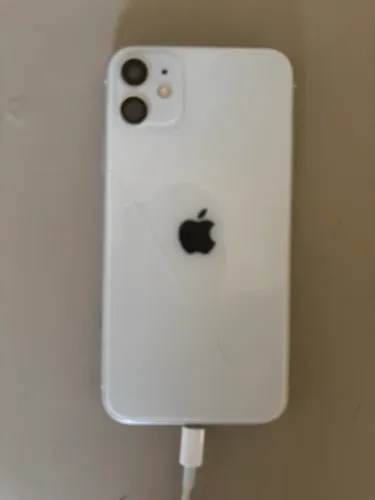 iPhone 11 para utilizar peças 