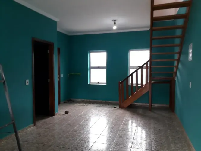 EXCELENTE CASA Sobrado 140 metros quadrados 3 DORMITÓRIOS - 2 SUITES - Centro - Capela do