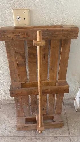 Palete decorativo/ cabideiro