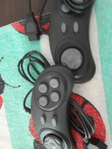 Controle para DVD mundial player com função karaoke e entrada USB