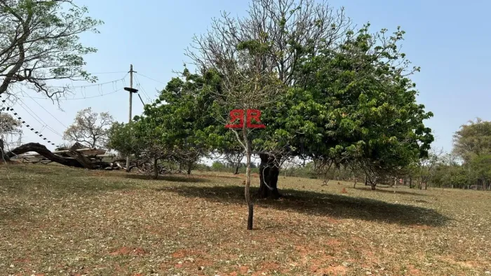 Área à Venda, excelente opção para clube.