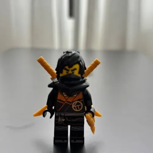 Ninjago minifigure Cole Dragons Rising