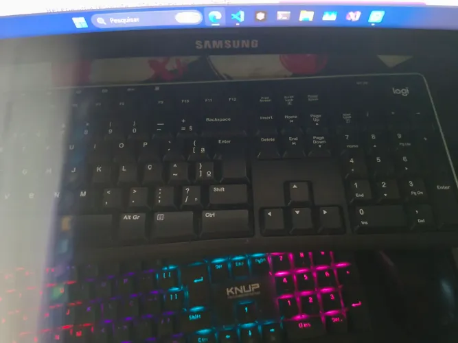 Teclado Logitech