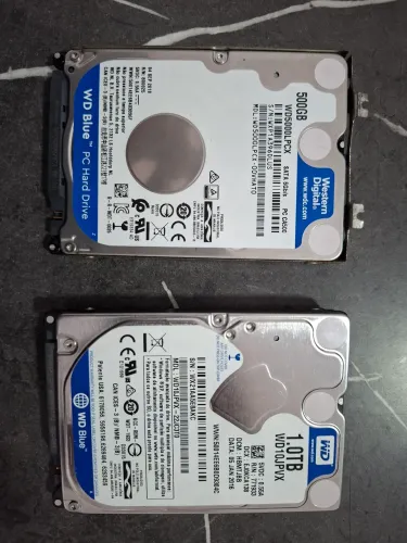 2 HDs de notebook, 1tb e 500gb
