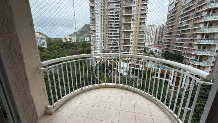 Apartamento à venda, no Jardim do Alto em Rio de Janeiro, Recreio dos Bandeirantes, com 2 
