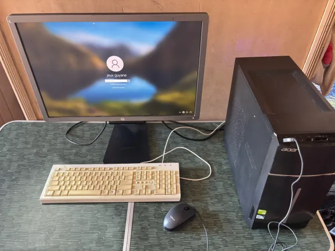 Vendo computador funcionando perfeitamente, está completo!!