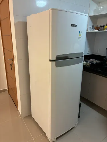 Geladeira Frost Free Continental 370L