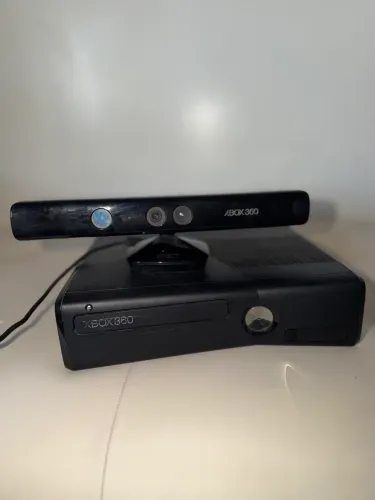Xbox 360 slim Destravado + Kinect 