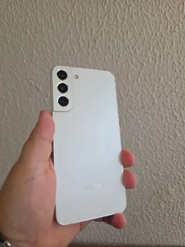 Samsung Galaxy S22 Plus 8/256 GB NA CAIXA EM ATE 6X SEM JUROS Aceito troca
