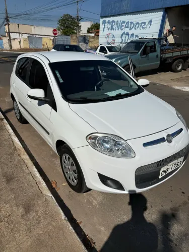 Fiat Palio Attractive 1.0 EVO Fire Flex 8V 5P 2013