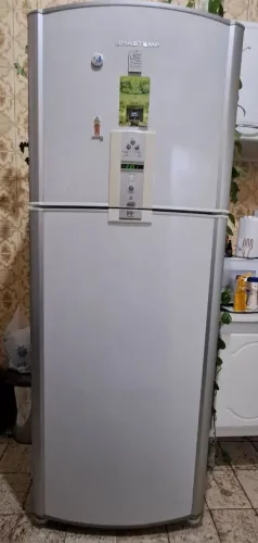 Geladeira Brastemp usada 433 litros.
