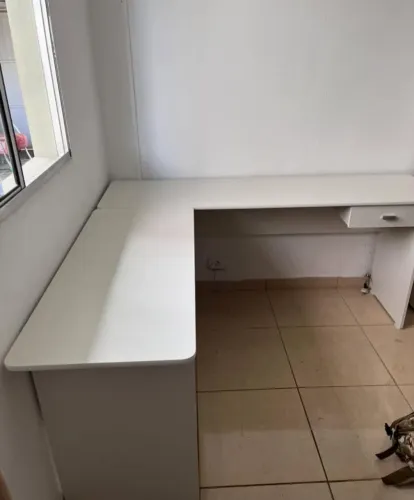 Promoção Mesa Branca em L - 28/02/2026  