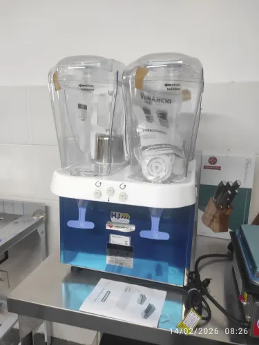 Bh máquina de suco refresqueira Venâncio 2 tanques 