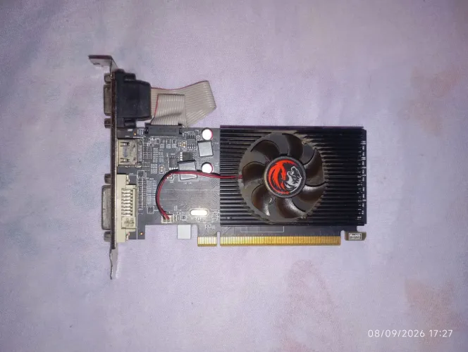 AMD Radeon R5 230 ? 2GB DDR3 | COM DEFEITO ? Leia a descrição