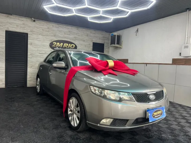 Kia Motors Cerato 1.6 16V Mec. 2010