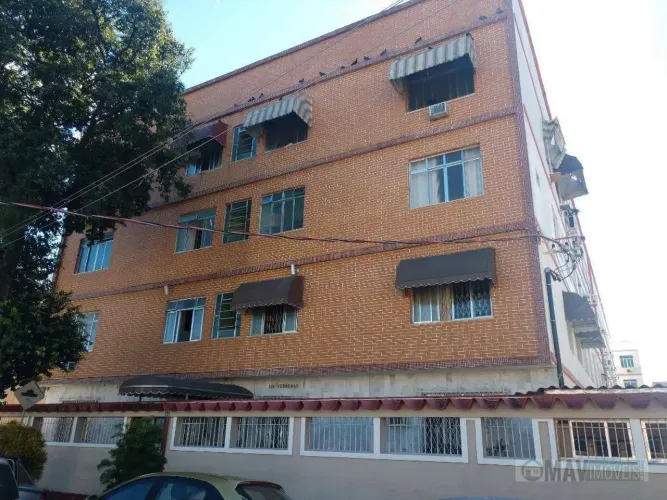 Apartamento com 1 dormitório para alugar, 53 m² por R$ 1.697,00/mês - Vila Valqueire - Rio