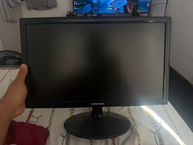 Monitor Samsung 24 Widescreen LED 1920x1080
