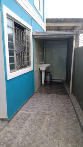 Alugo kitnet a 10 minutos do centro de Florianópolis