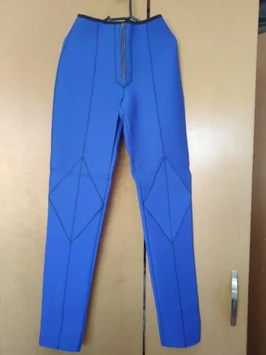 Calça De Neoprene Forum 1,5mm Tamanho P (ver Medidas)