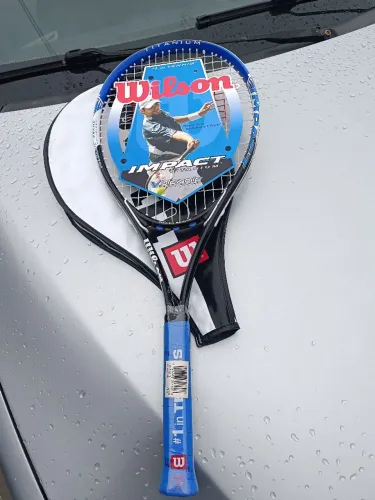 RAQUETE DE TENIS PROFISSIONAL WILSON - IMPACT TITANIUM
